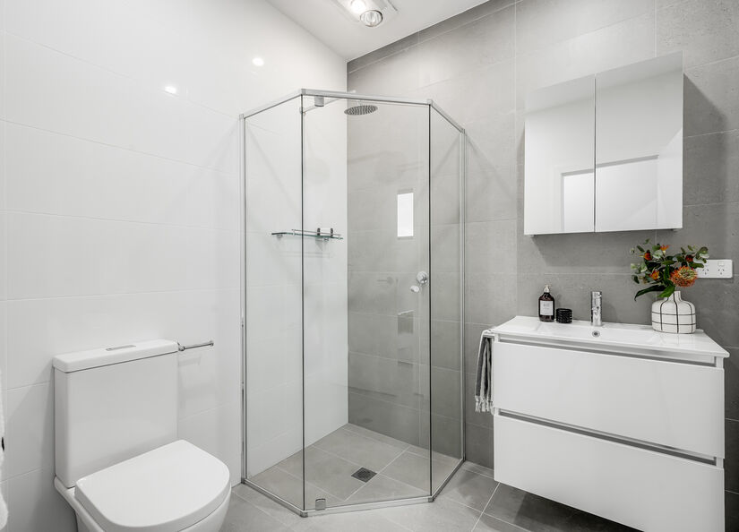 4 215 Sturt Road Seacombe Gardens 9